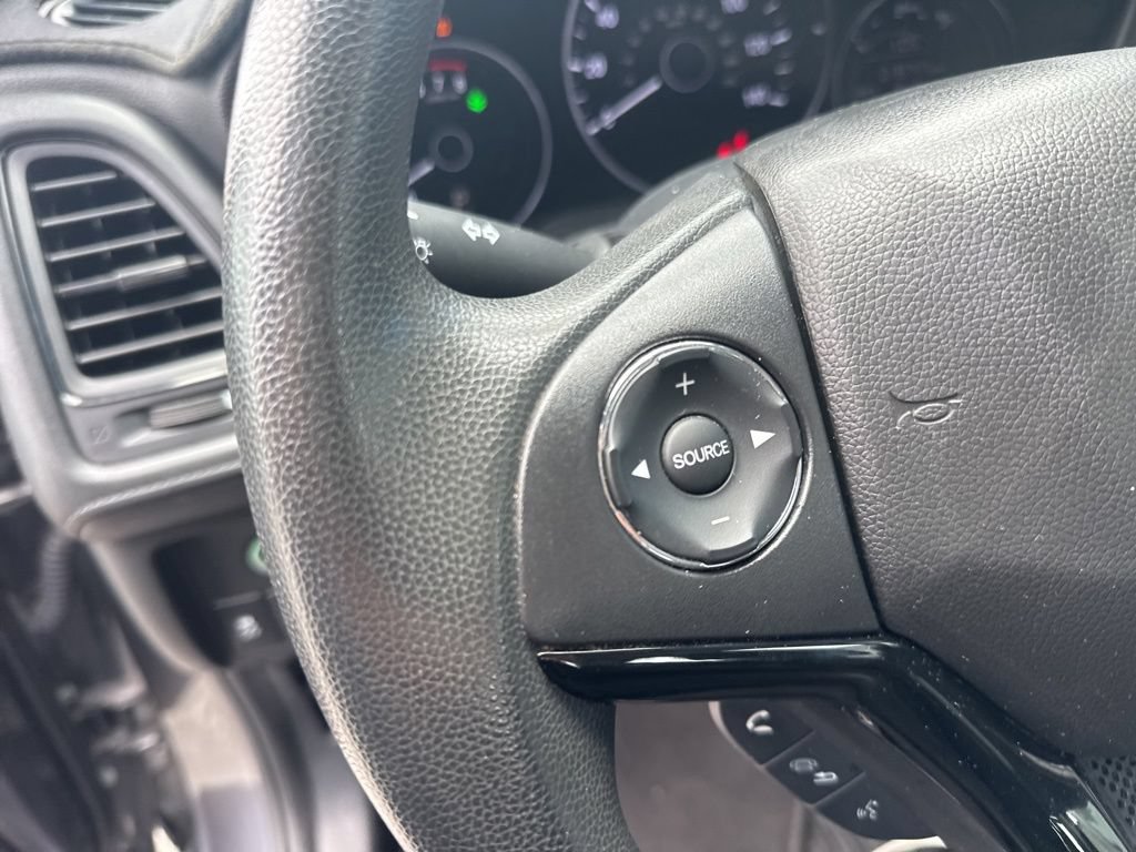 Used 2021 Honda HR-V LX image 10