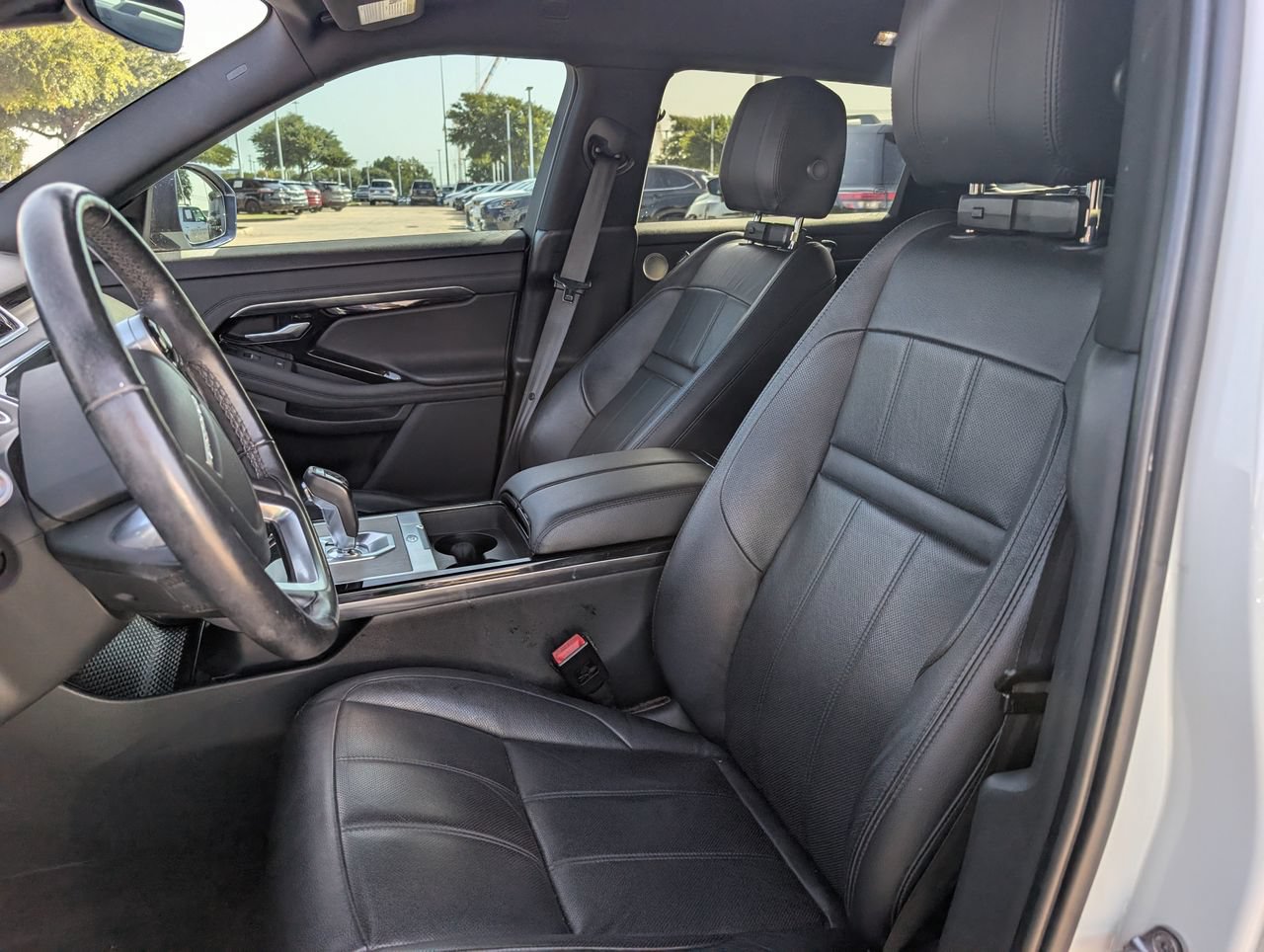 Used 2020 Land Rover Range Rover Evoque SE AWD/4WD image 25
