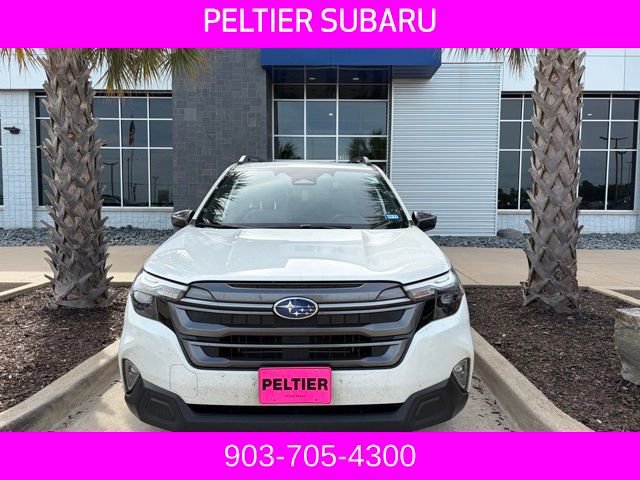 Used 2025 Subaru Forester Premium AWD/4WD image 2