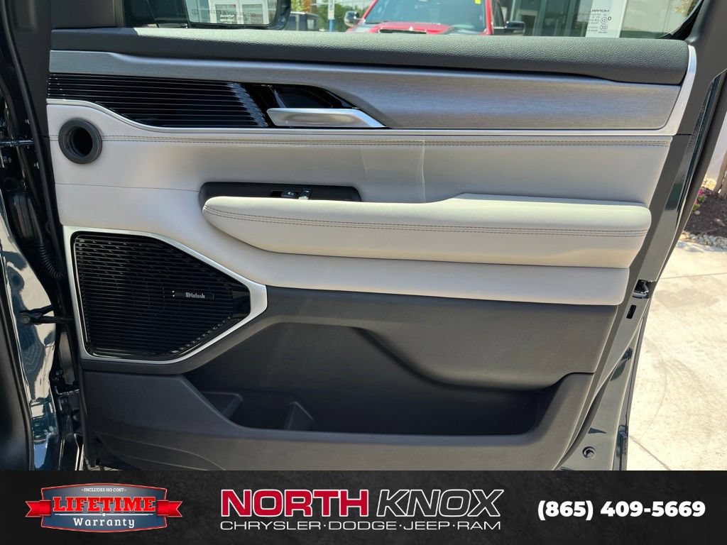 New 2026 Jeep Grand Wagoneer L Limited w/ Premium Group II AWD/4WD image 30