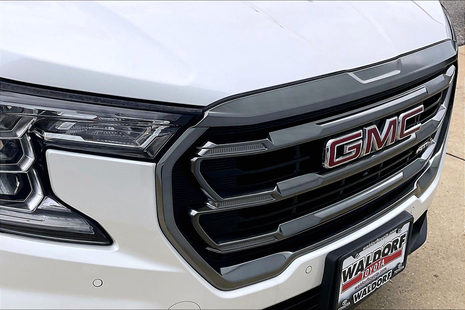 Used 2022 GMC Terrain AT4 w/ Infotainment Package II AWD/4WD image 34