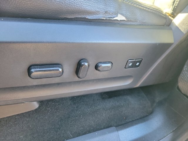 Used 2017 Ford Expedition EL Limited w/ Equipment Group 301A AWD/4WD image 23