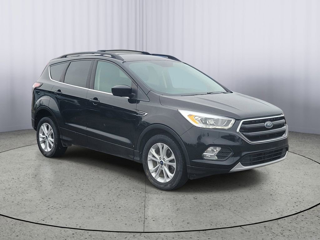 Used 2017 Ford Escape SE w/ Equipment Group 201A video 2