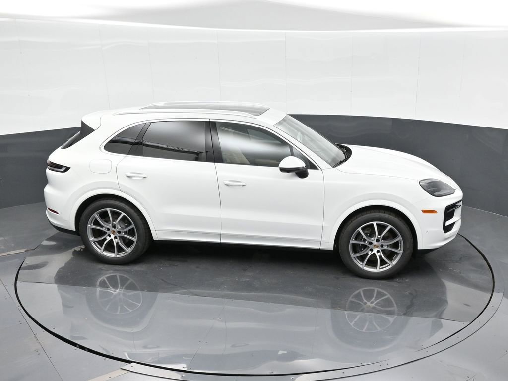 New 2025 Porsche Cayenne image 31