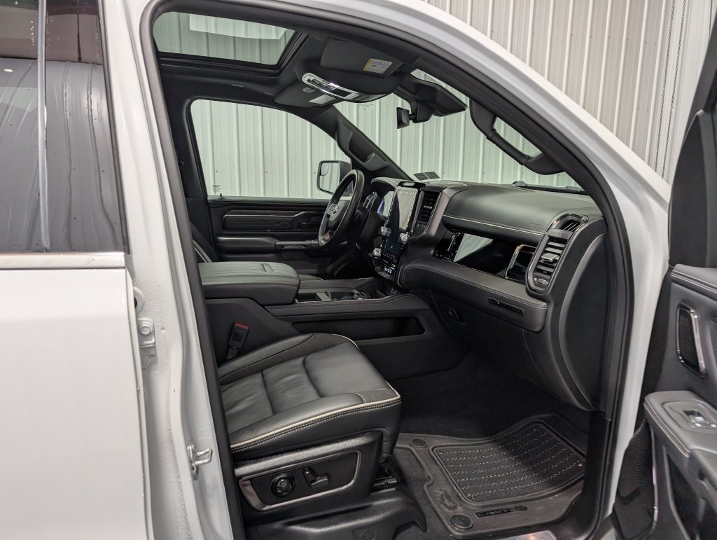 Used 2026 RAM 1500 Limited AWD/4WD image 32