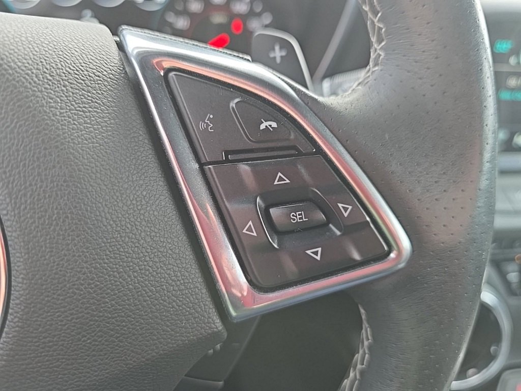 Used 2016 Chevrolet Camaro LT image 12