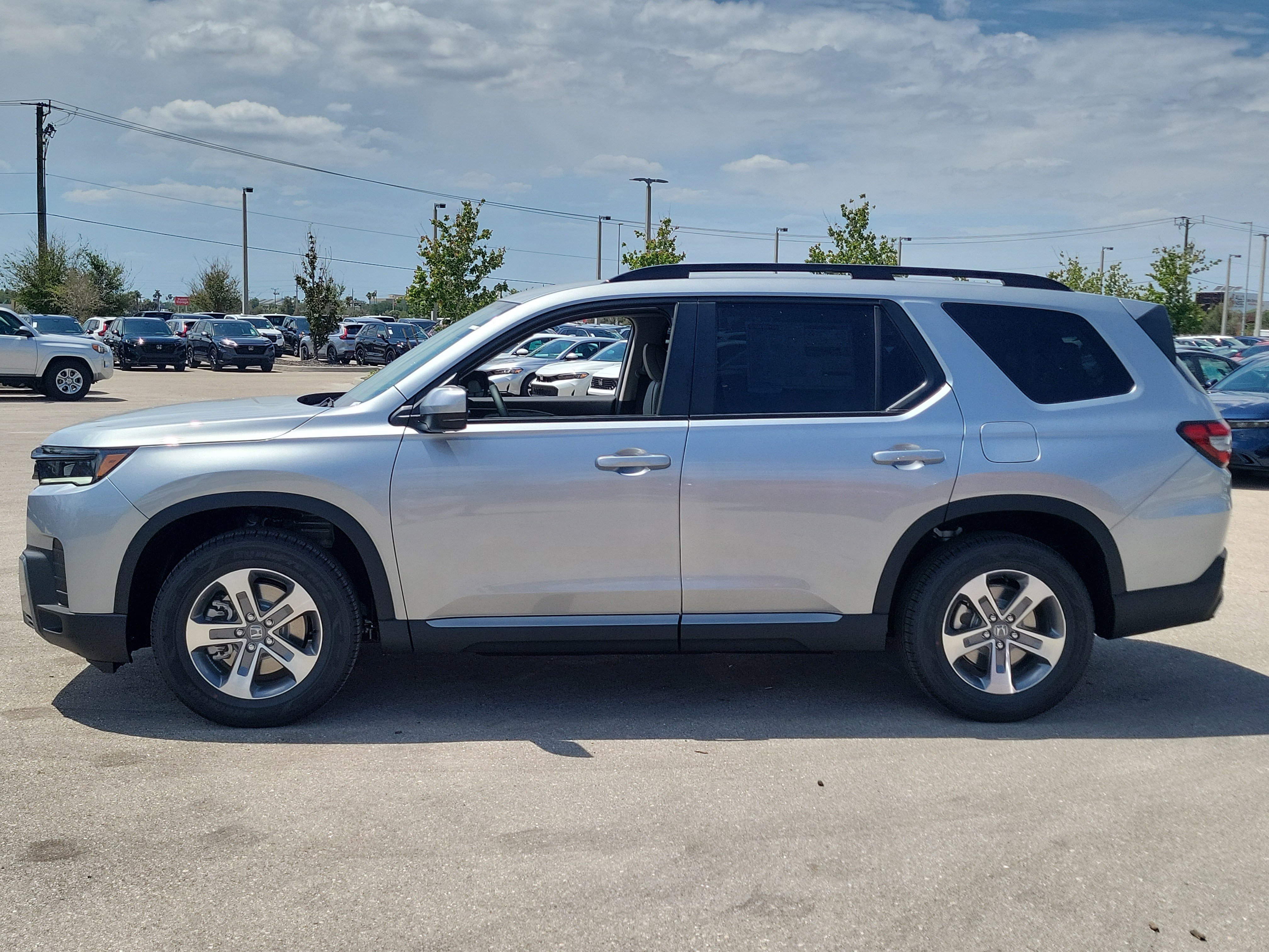 New 2026 Honda Pilot EX-L image 4