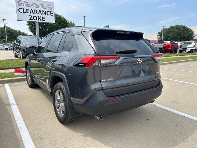 Used 2024 Toyota RAV4 XLE w/ Convenience Package FWD image 4
