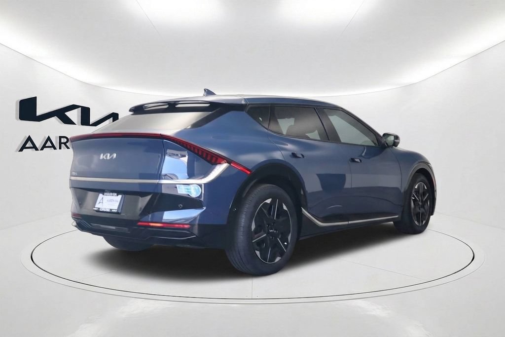 Used 2025 Kia EV6 Wind RWD image 4