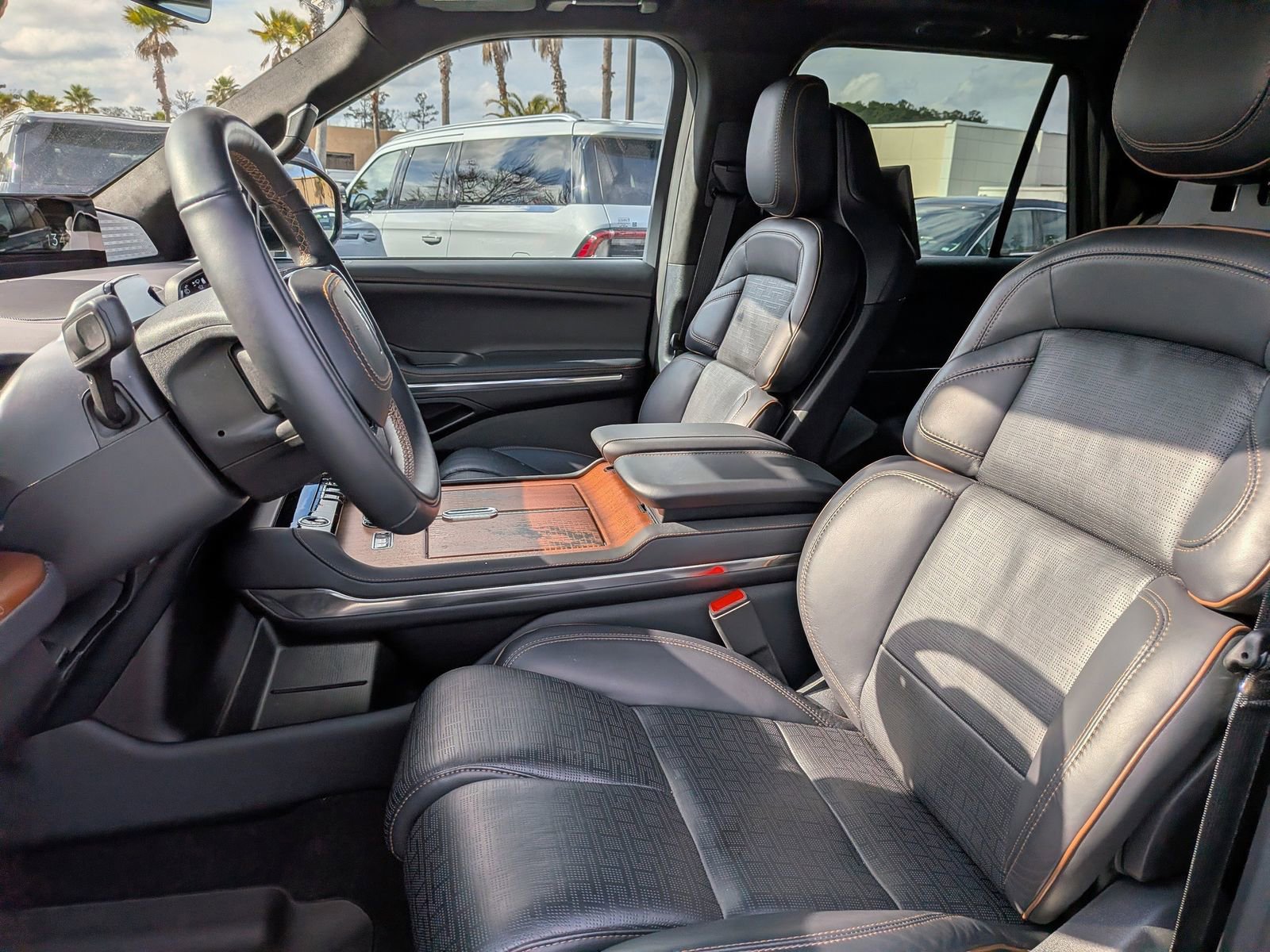 Certified 2025 Lincoln Navigator L Black Label image 25