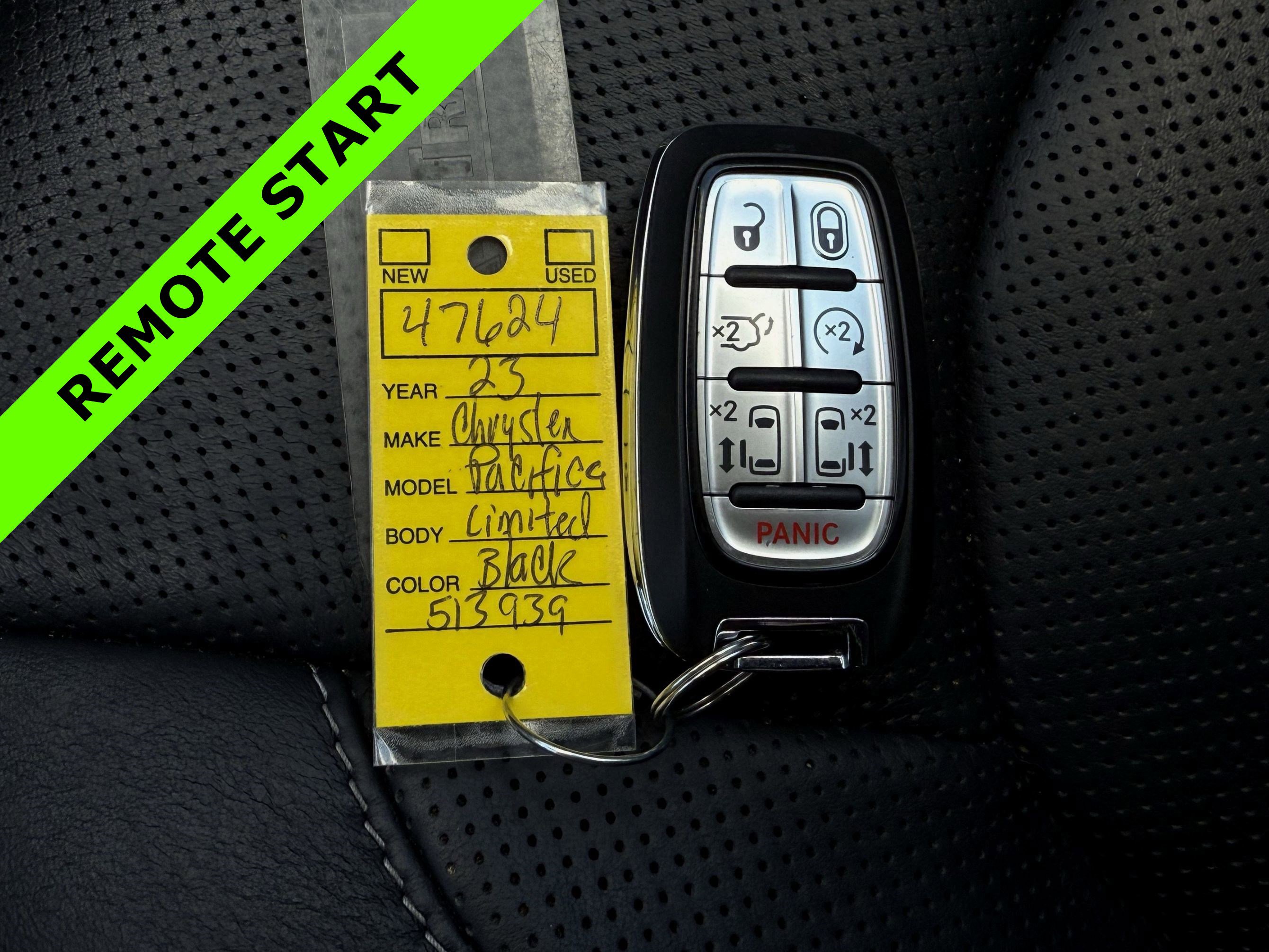 Used 2023 Chrysler Pacifica Limited w/ Uconnect Theater Family Group image 37