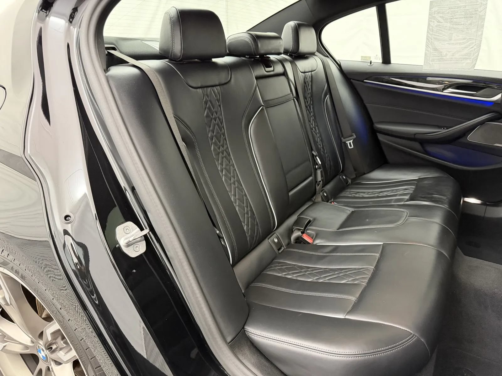 Used 2021 BMW M550i xDrive AWD/4WD image 46