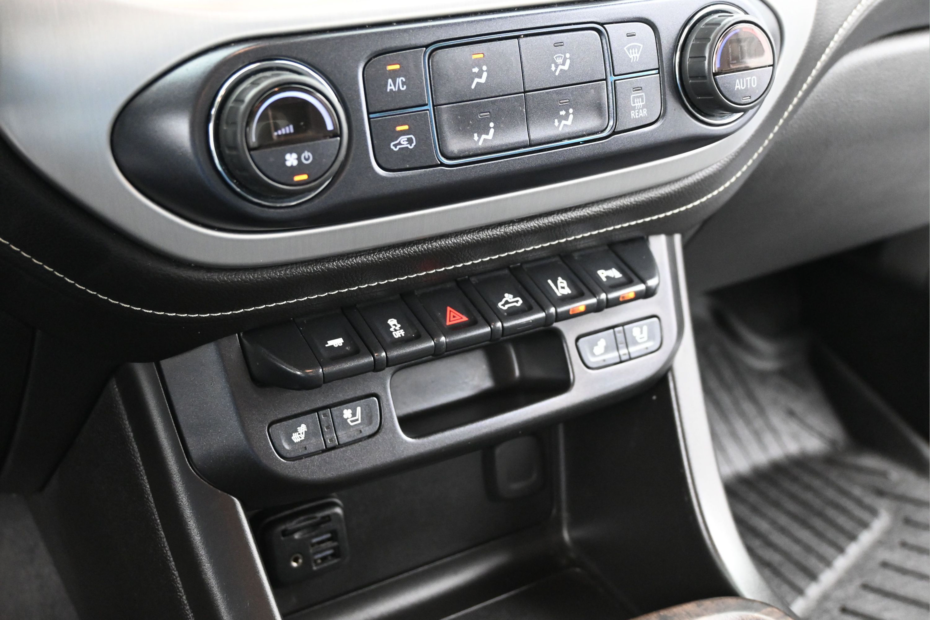 Used 2021 GMC Canyon Denali AWD/4WD image 19