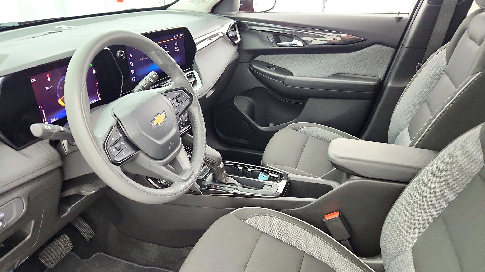 Used 2025 Chevrolet TrailBlazer LT image 25