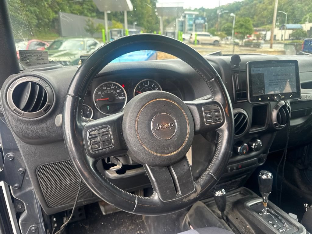 Used 2017 Jeep Wrangler Sport w/ Connectivity Group AWD/4WD image 14