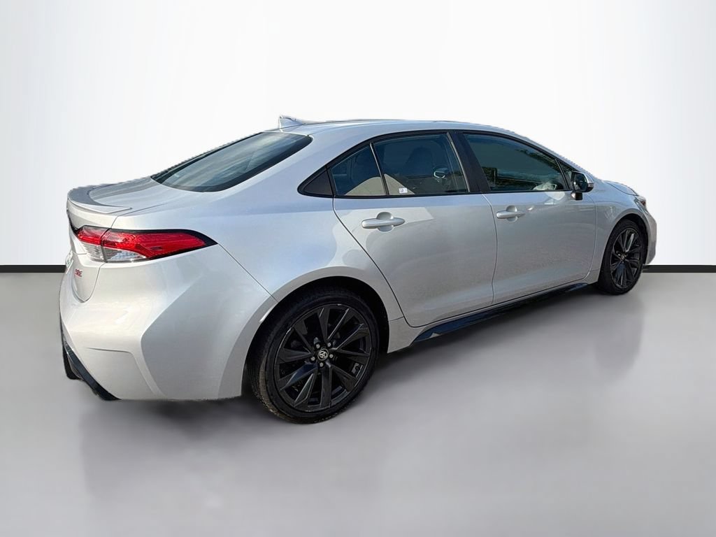 Used 2023 Toyota Corolla SE FWD image 5