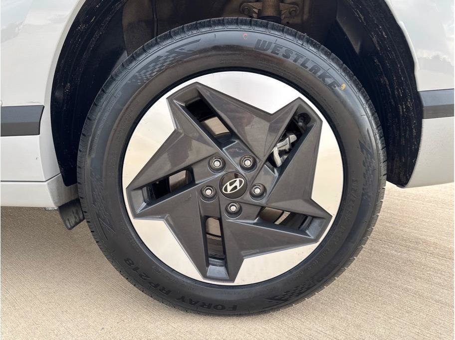 Used 2024 Hyundai Kona SEL FWD image 26
