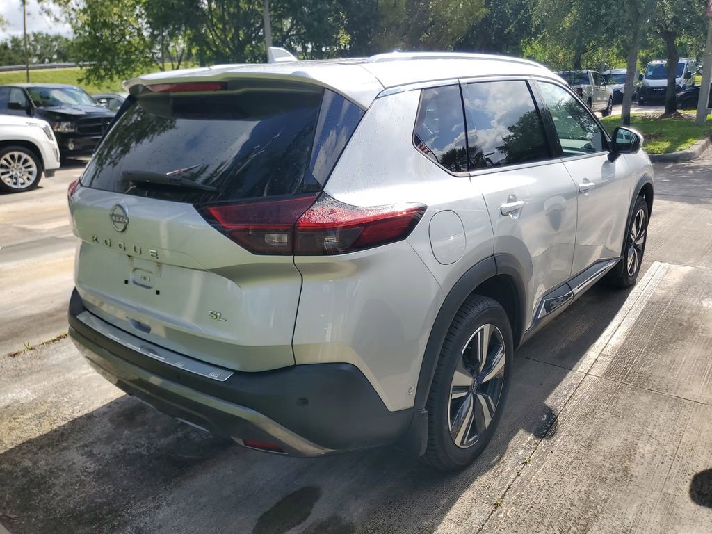 Used 2022 Nissan Rogue SL w/ SL Premium Package FWD image 4