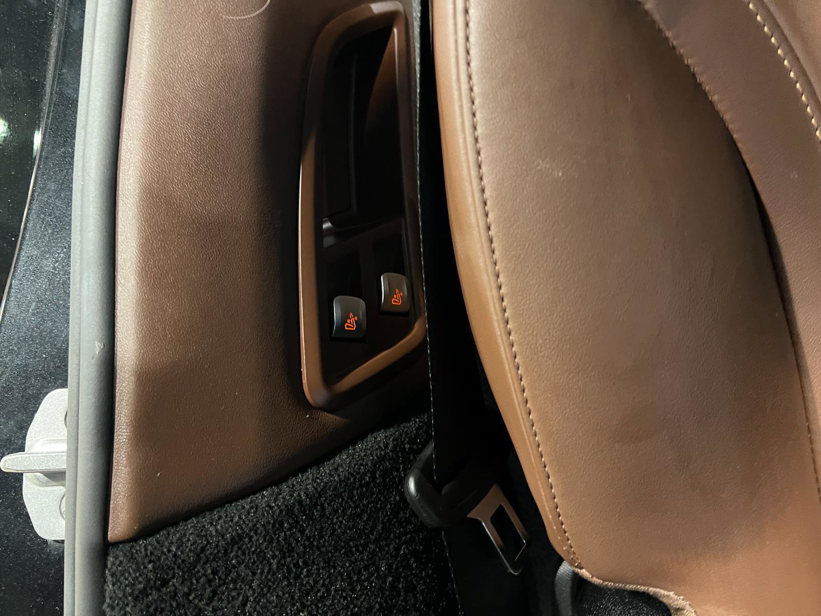 Used 2021 BMW X7 xDrive40i w/ M Sport Package image 49