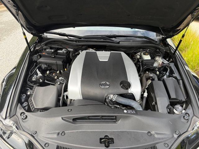 Used 2016 Lexus IS 300 AWD w/ Luxury Package image 10