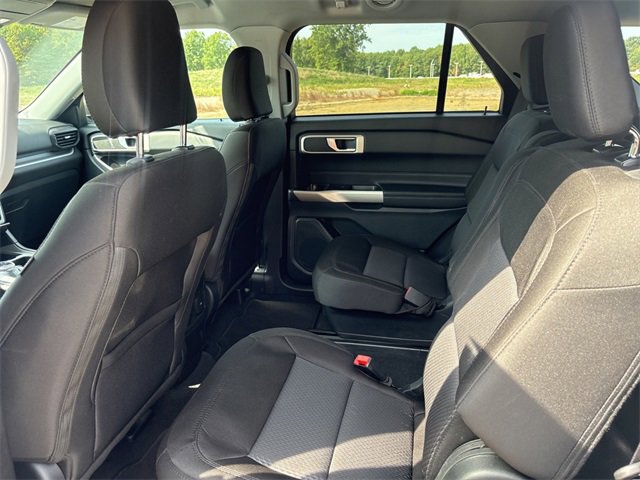 Used 2023 Ford Explorer XLT image 45