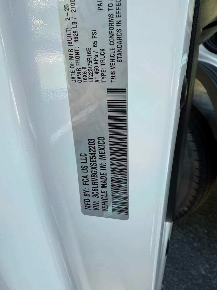 Used 2025 RAM ProMaster 1500 w/ Convenience Group image 25