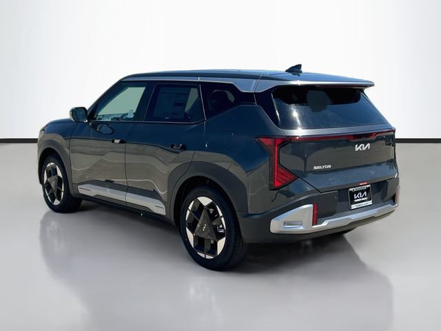 New 2027 Kia Seltos S FWD image 5