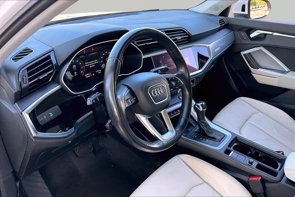 Used 2022 Audi Q3 2.0T Premium Plus w/ Premium Plus Package AWD/4WD image 12