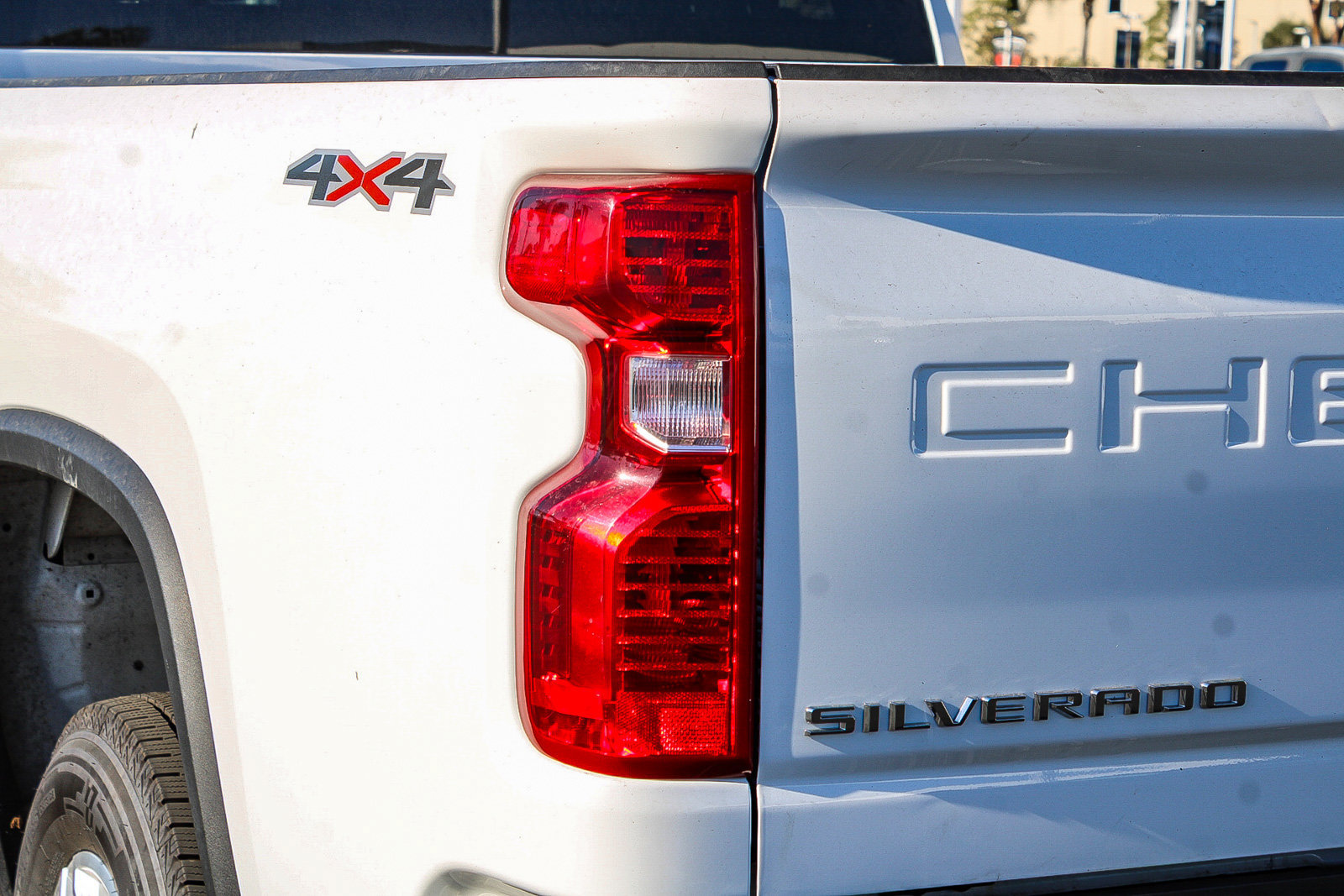 Used 2025 Chevrolet Silverado 2500 LT w/ Convenience Package AWD/4WD image 7