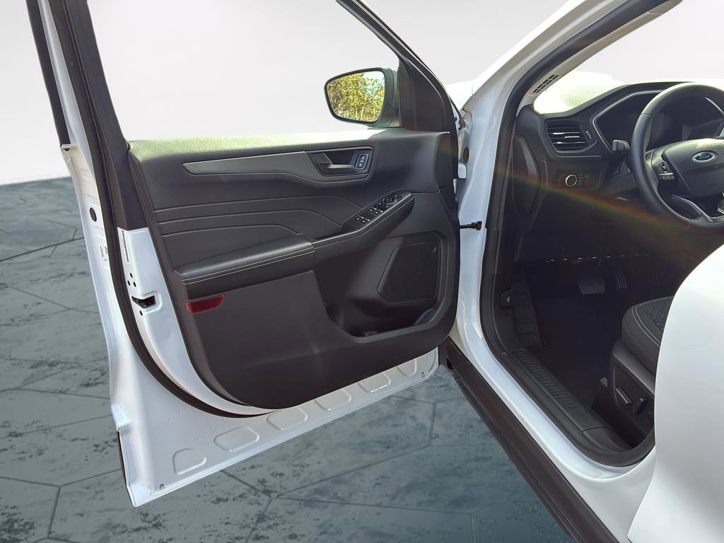 Used 2023 Ford Escape Active image 26
