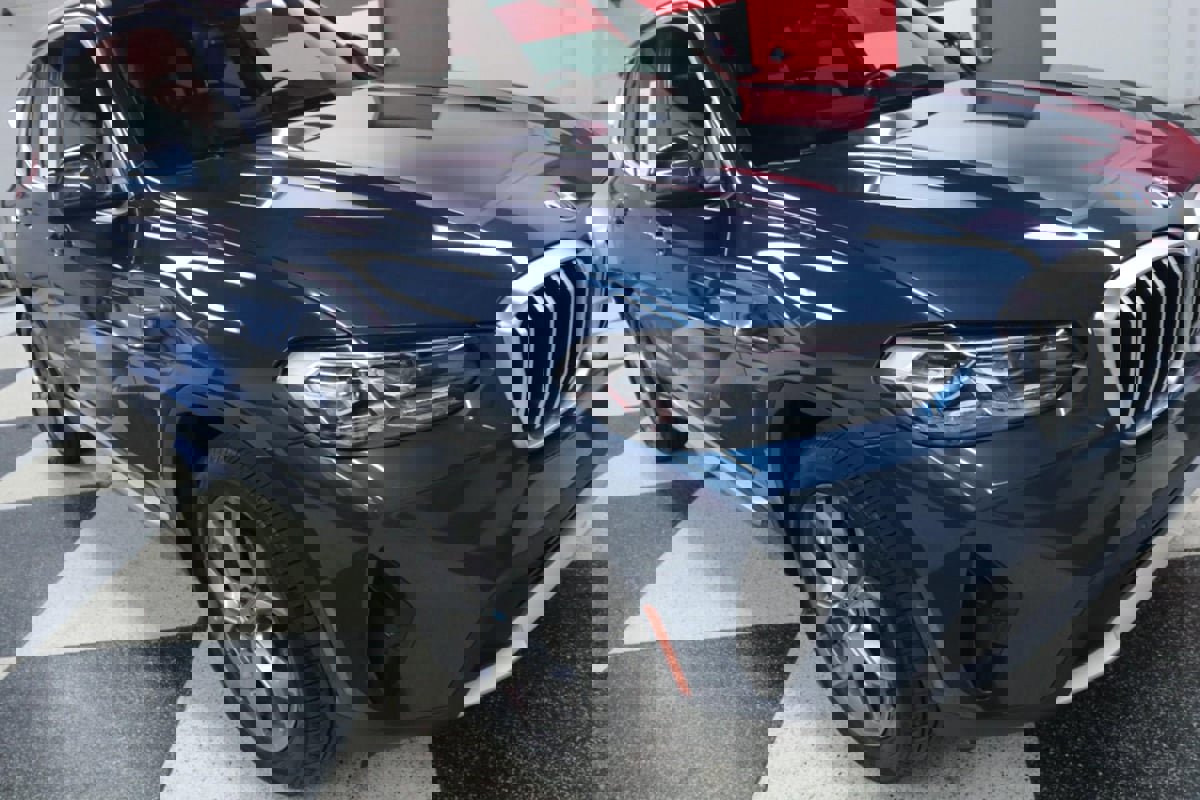 Used 2022 BMW X3 xDrive30i w/ Premium Package image 39