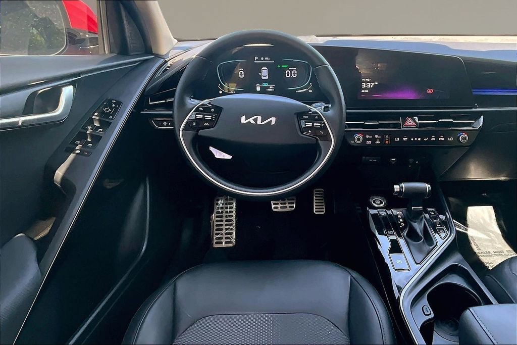 Certified 2024 Kia Niro EX Touring FWD image 8