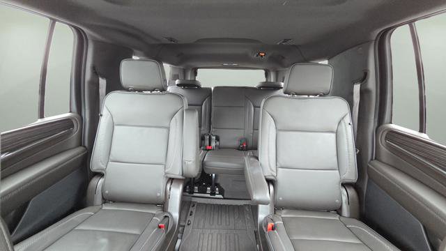 Used 2023 GMC Yukon XL Denali w/ LPO, Floor Liner Package RWD image 32