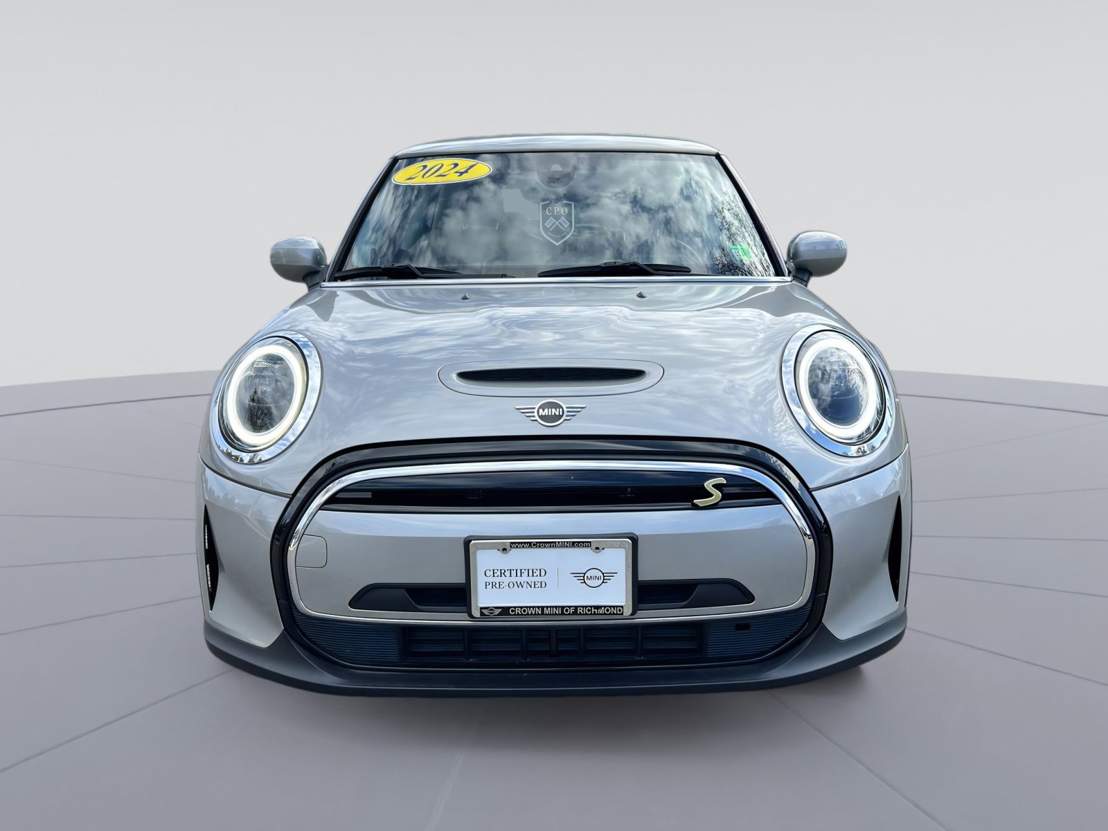 Certified 2024 MINI Cooper SE image 12