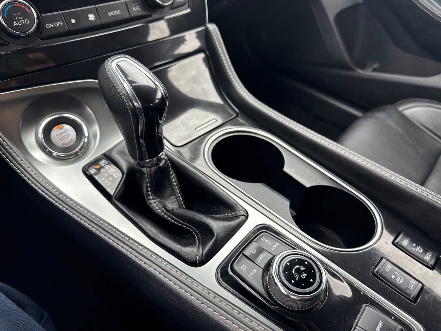 Used 2023 Nissan Maxima SV w/ Floor Mat Group FWD image 23