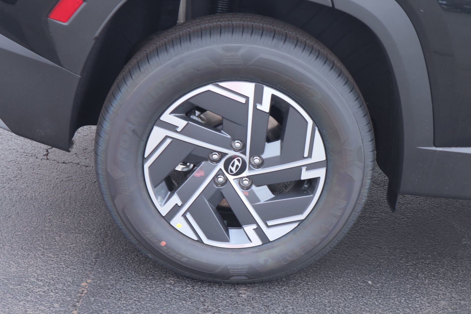 New 2026 Hyundai Tucson Blue SE image 16