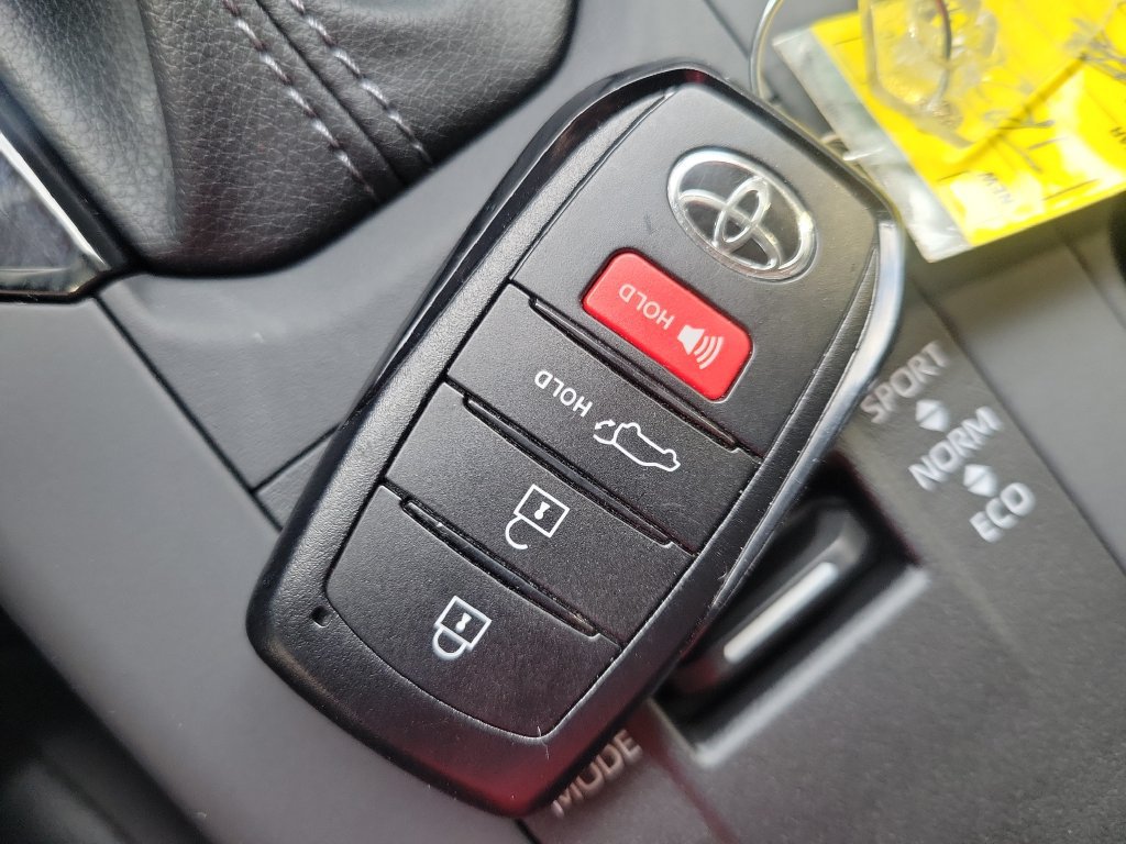 Certified 2026 Toyota Highlander XLE AWD/4WD image 37