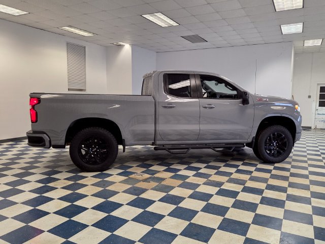 Used 2024 Chevrolet Silverado 1500 RST AWD/4WD image 9
