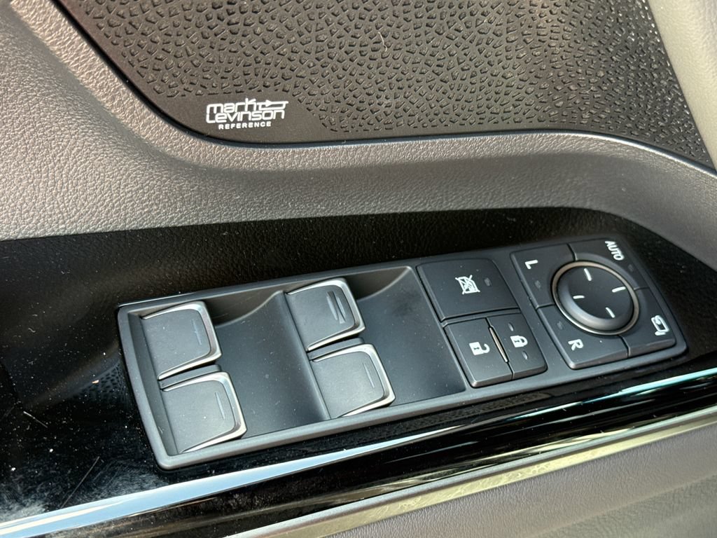 Used 2024 Lexus LX 600 F Sport AWD/4WD image 22