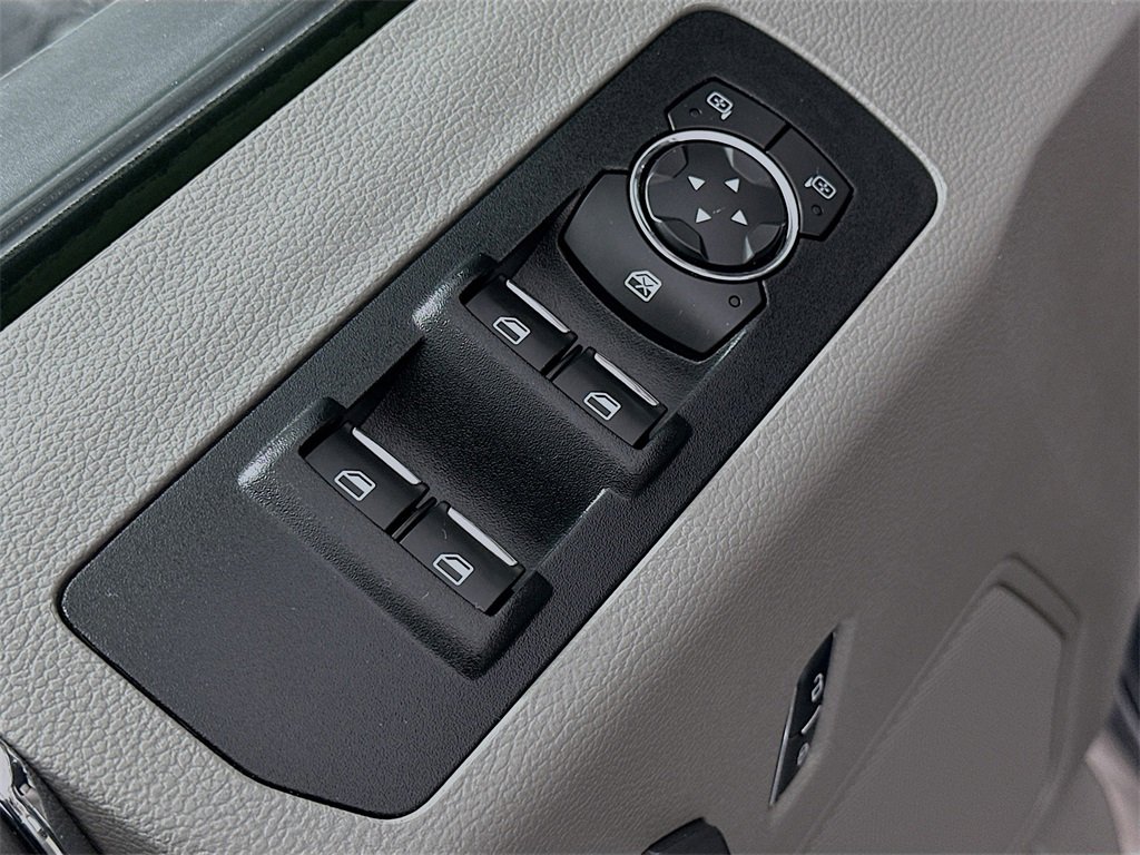 Used 2018 Ford F150 XLT w/ Equipment Group 302A Luxury image 19