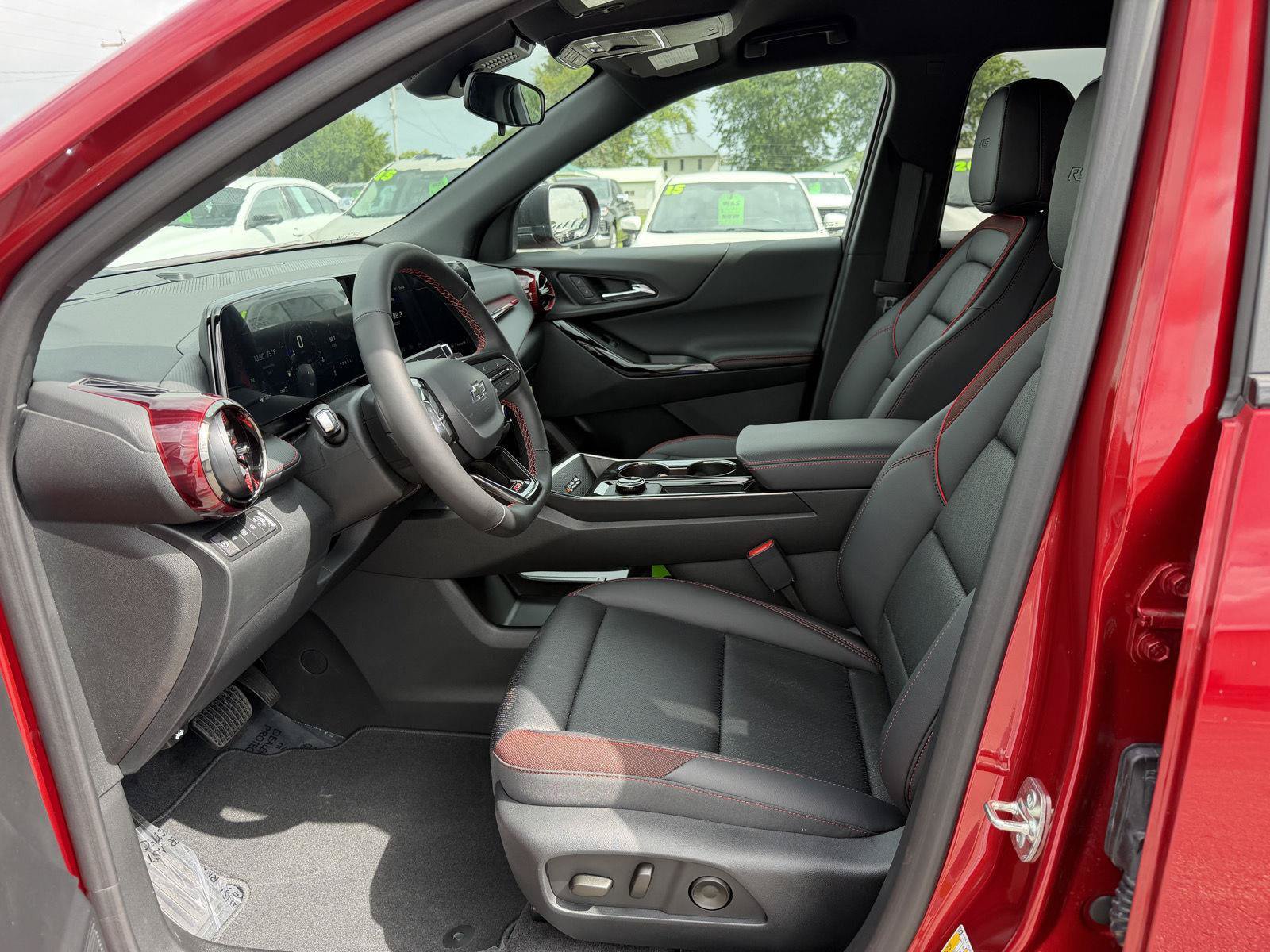 New 2027 Chevrolet Equinox RS w/ Convenience Package III AWD/4WD image 10