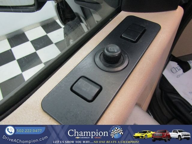 Used 2015 Ford F350 4x4 Crew Cab Super Duty image 28