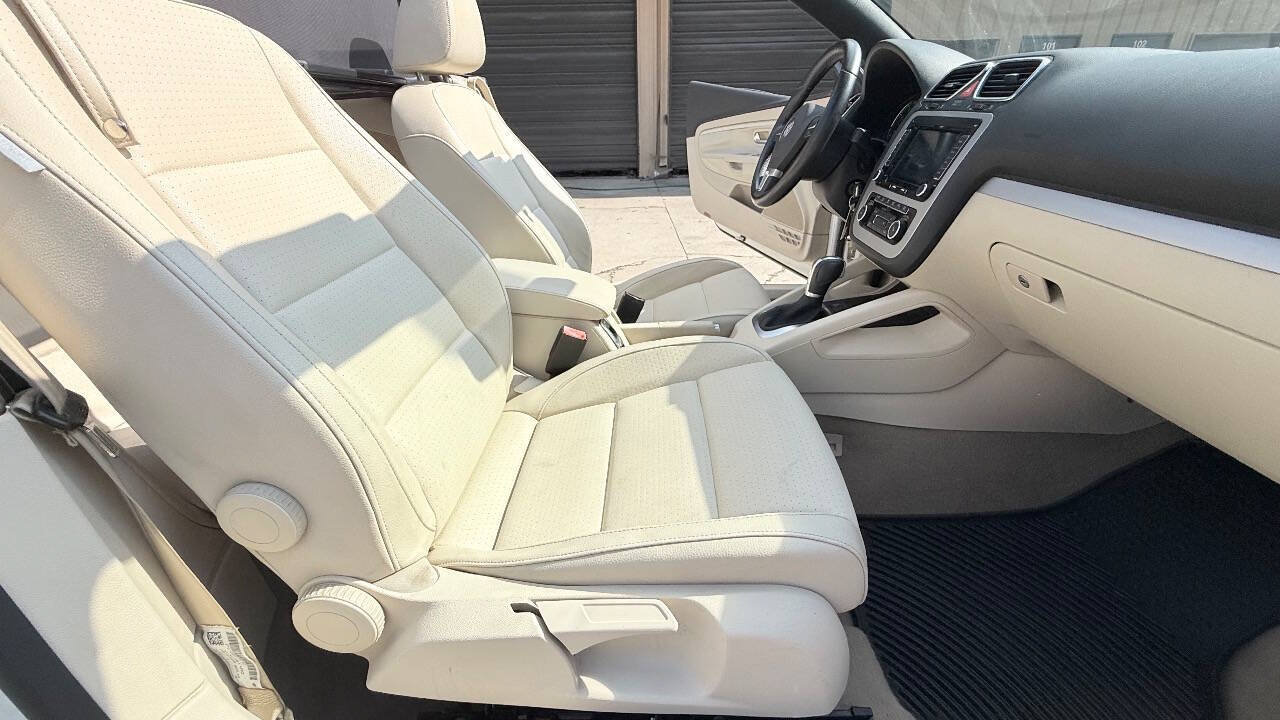 Used 2012 Volkswagen Eos Komfort FWD image 53