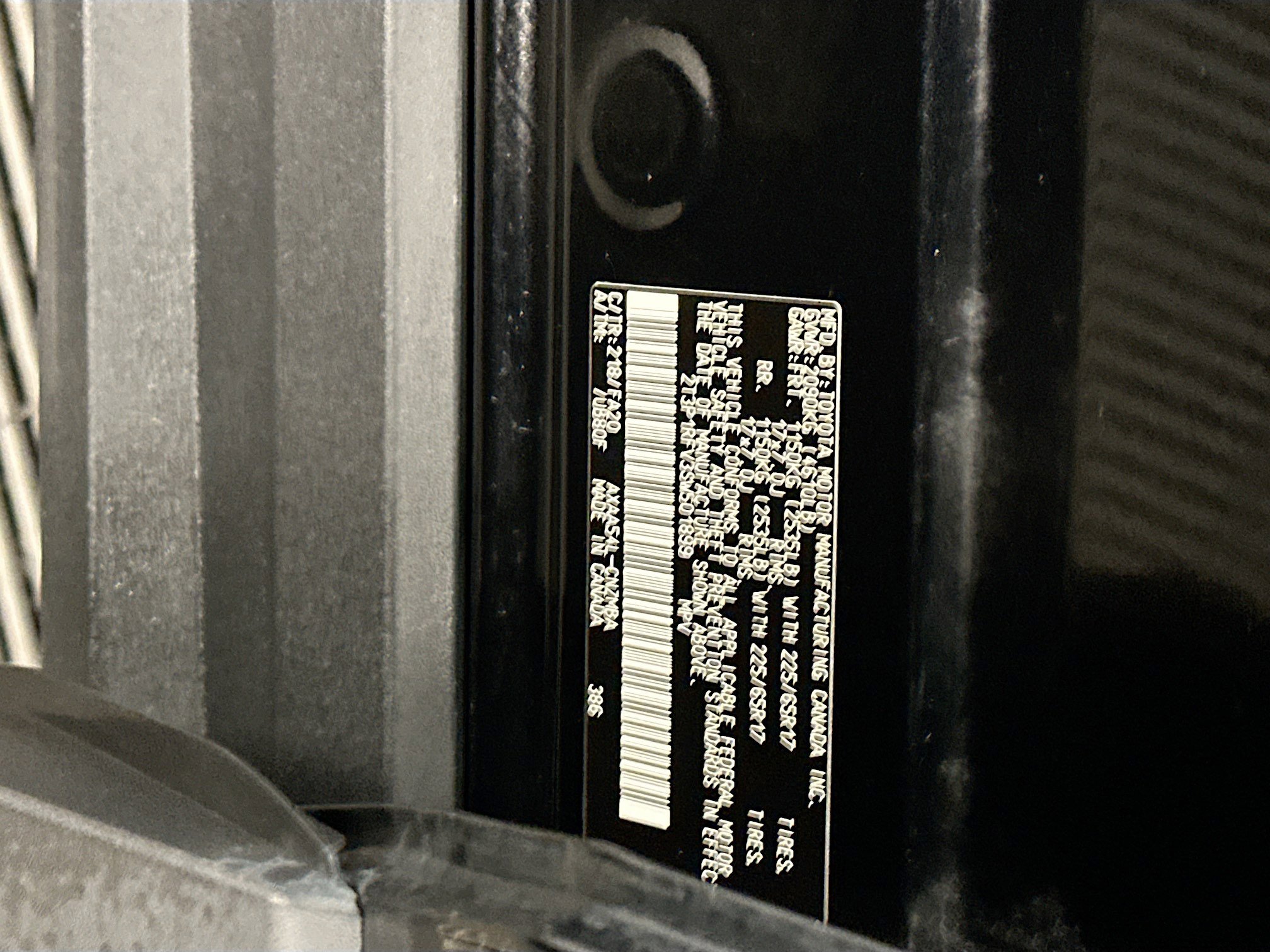 Used 2025 Toyota RAV4 XLE image 12