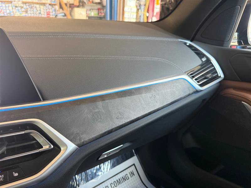 Used 2022 BMW X5 xDrive45e w/ M Sport Package AWD/4WD image 27