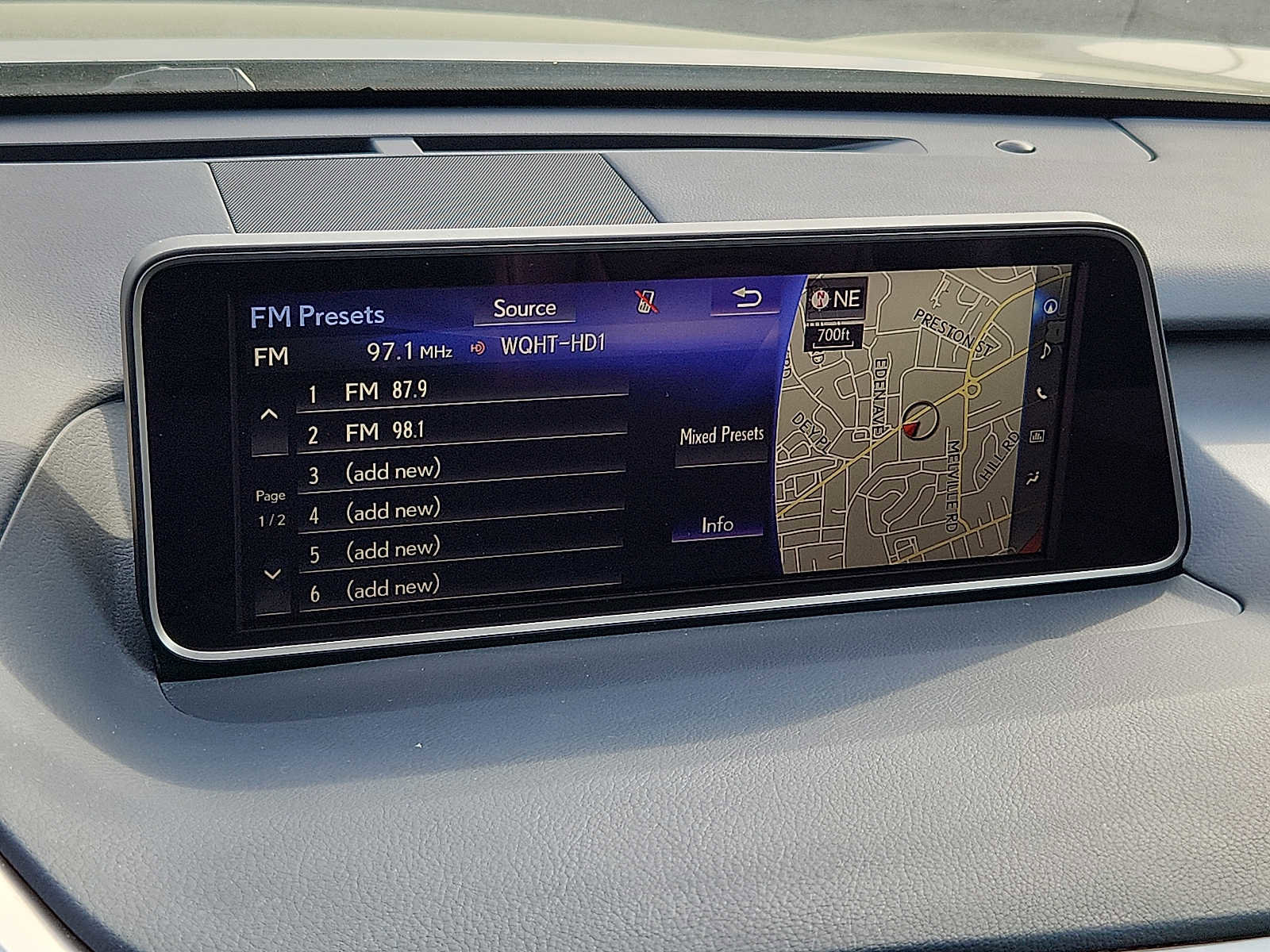 Used 2017 Lexus RX 350 AWD w/ Premium Package image 16