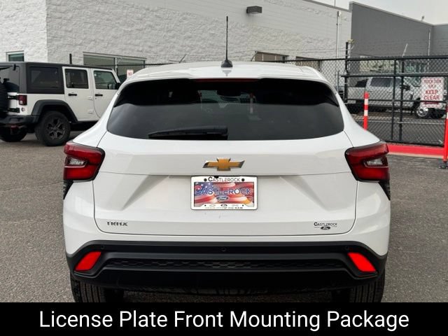 Used 2026 Chevrolet Trax LS w/ LS Convenience Package FWD image 4