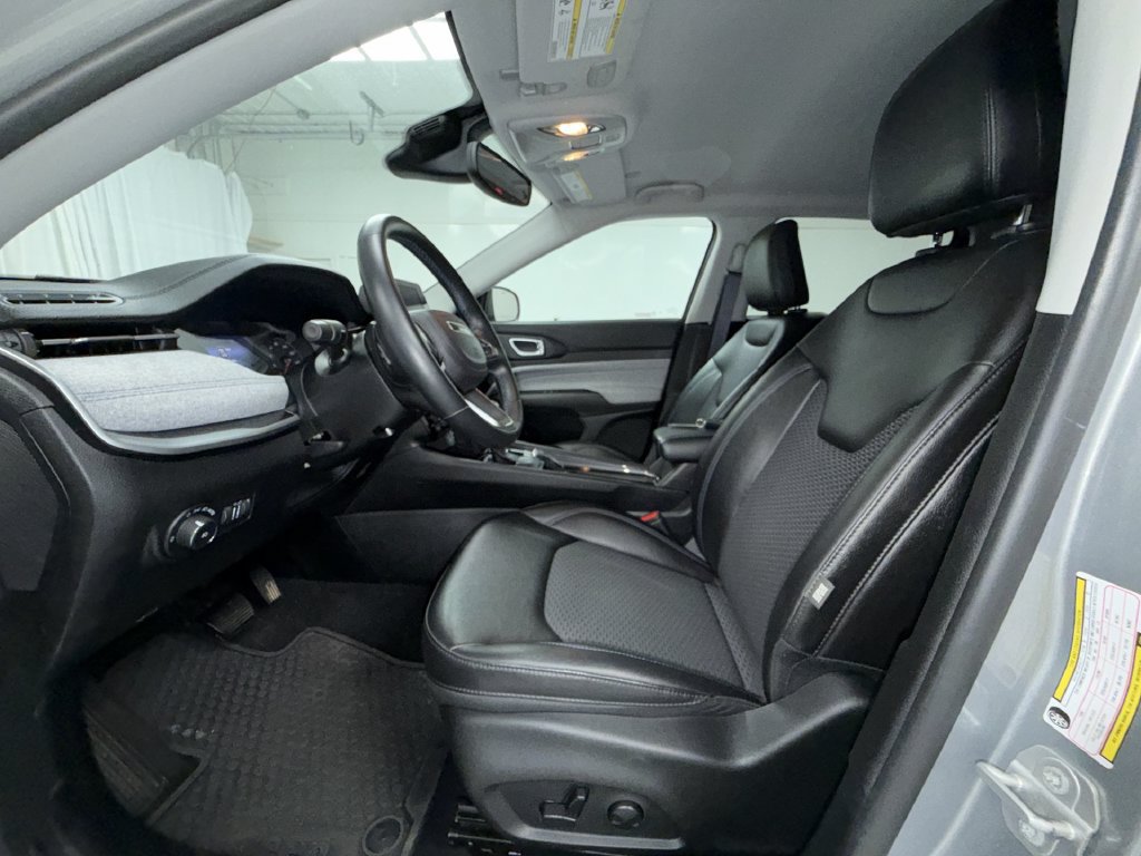Used 2022 Jeep Compass Latitude w/ Convenience Group AWD/4WD image 12