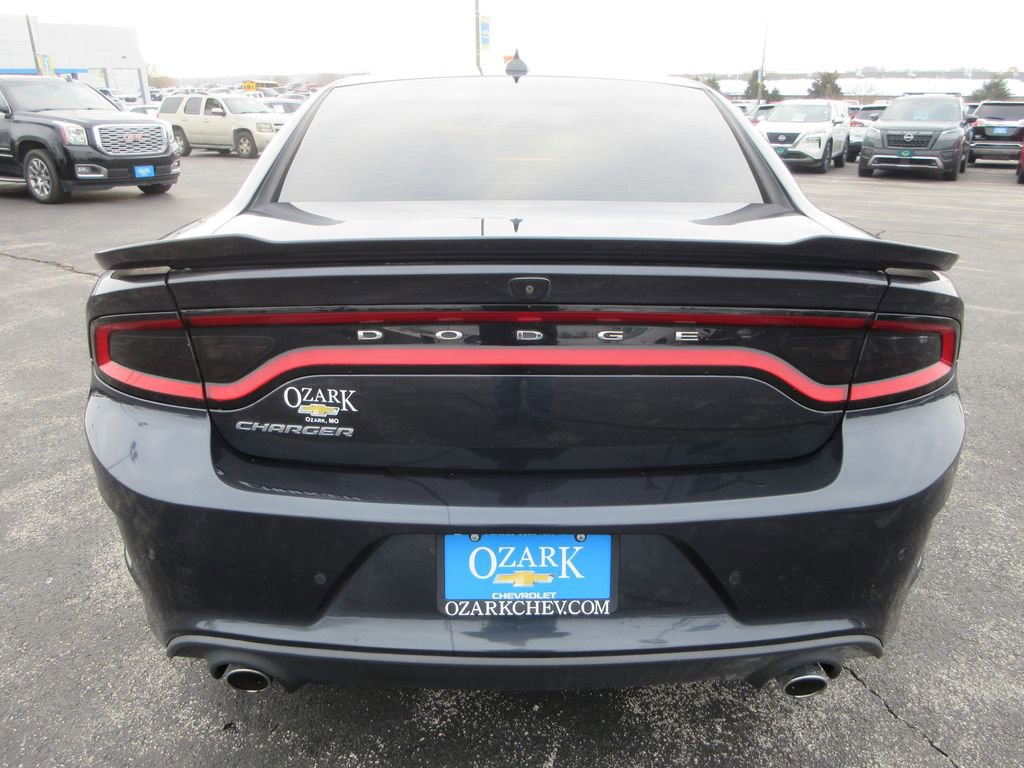 Used 2019 Dodge Charger GT image 4