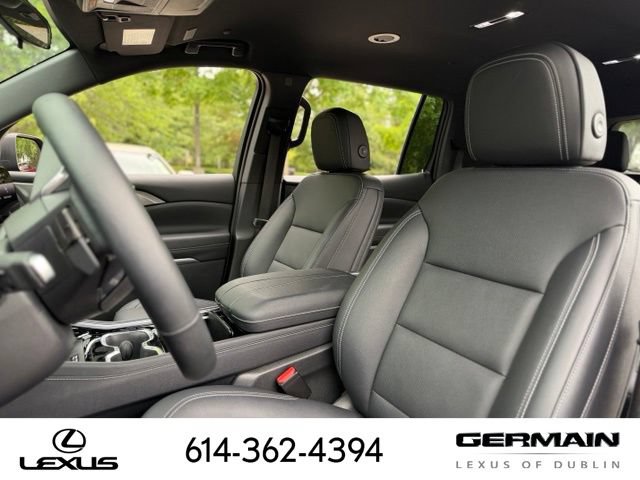 Used 2024 Chevrolet Traverse LT w/ Midnight/Sport Edition AWD/4WD image 13
